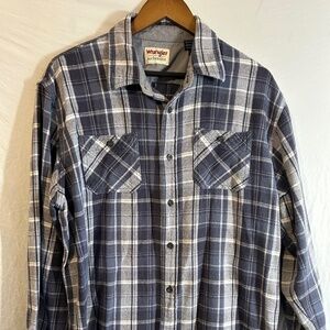 Wrangler XLT Men's Button Down Shirt